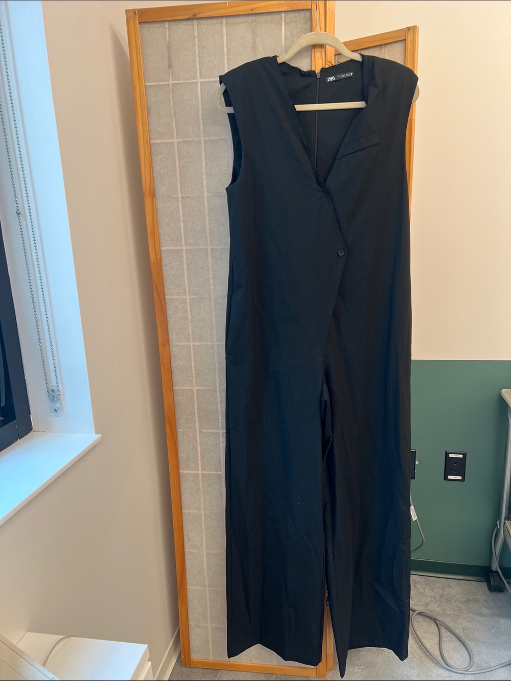 Zara Black Sleeveless Tailored Jumpsuit